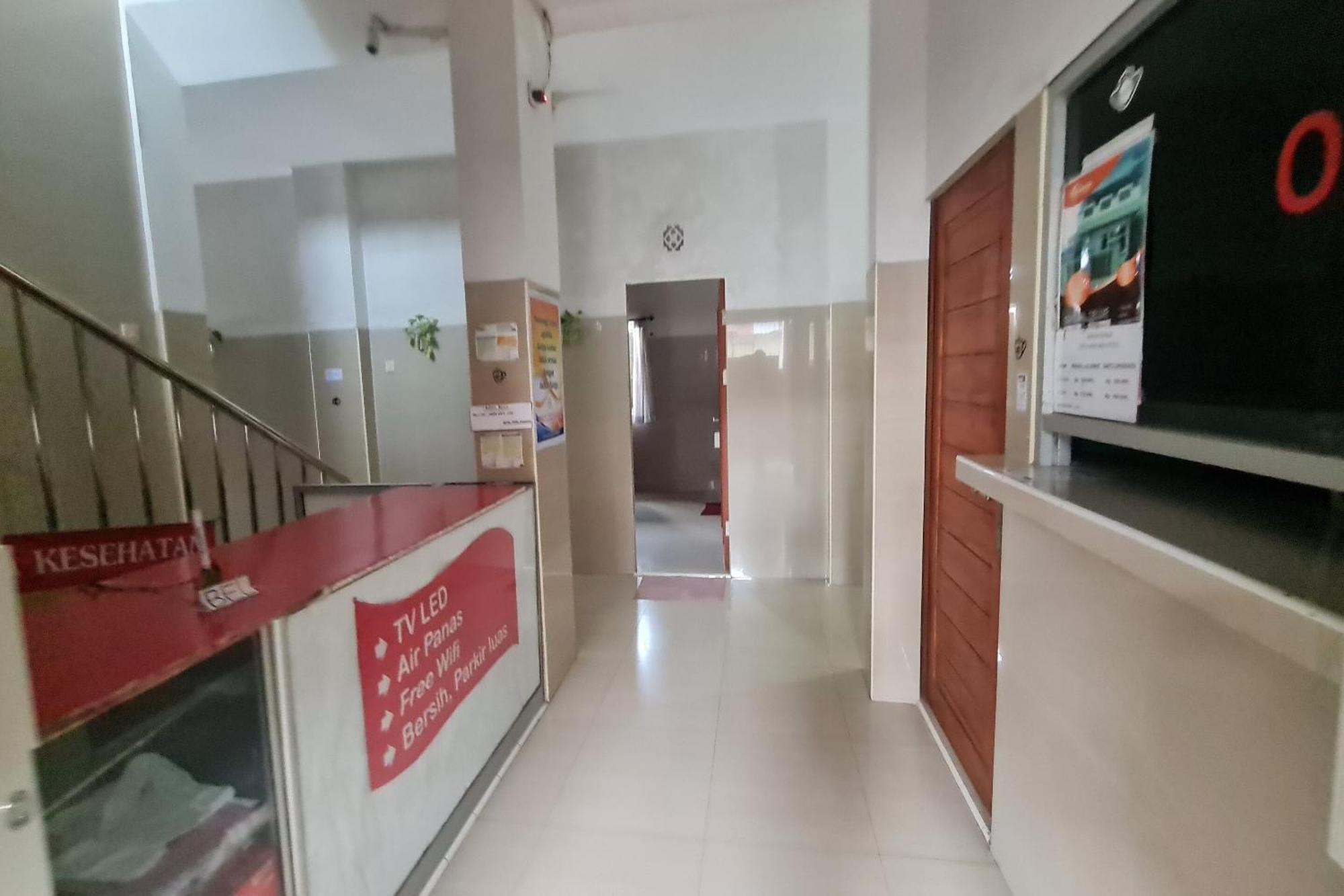 Capital O 93250 Hotel Tirta Kencana 2 Baturaden Banyumas Exterior foto